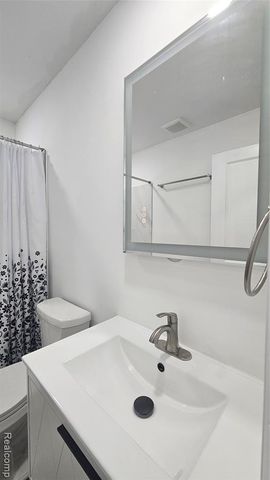 2106 Janice Drive, Flint, MI 48504