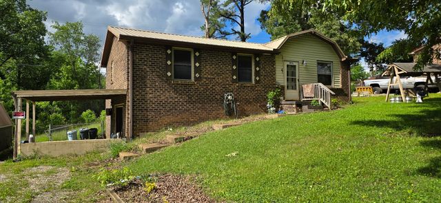 10172 W Oak Dr, Bon Aqua, TN 37025
