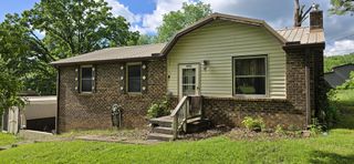 10172 W Oak Dr, Bon Aqua, TN 37025