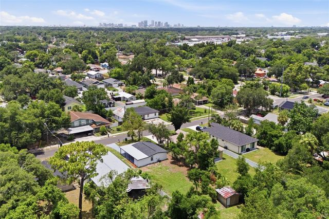 3412 E HENRY AVENUE, Tampa, FL 33610