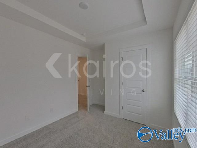 6135 Taramore Lane NW, Huntsville, AL 35806