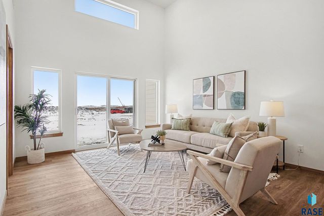 2523 E Cama Pl Place, Sioux Falls, SD 57108