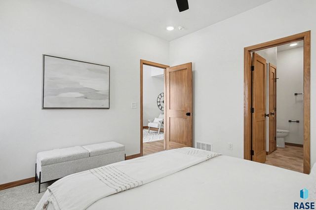 2523 E Cama Pl Place, Sioux Falls, SD 57108