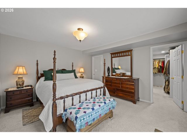 2846 Se 131ST Ave, Portland, OR 97236