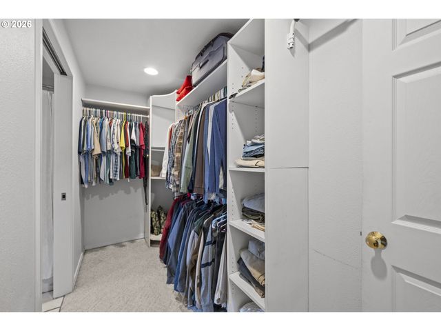 2846 Se 131ST Ave, Portland, OR 97236