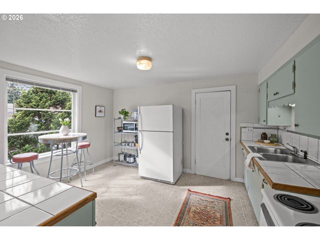 2846 Se 131ST Ave, Portland, OR 97236