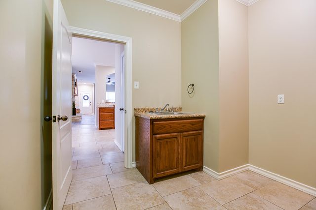 4226 Lexington Place, San Angelo, TX 76904