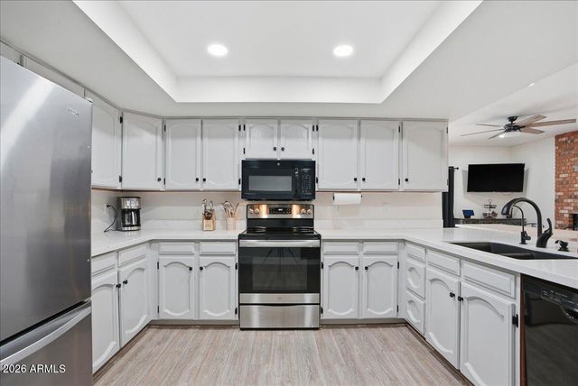 12627 S 38TH Place, Phoenix, AZ 85044