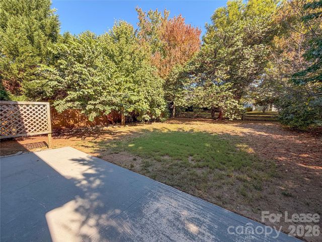 6803 Flat Creek Drive, Charlotte, NC 28277