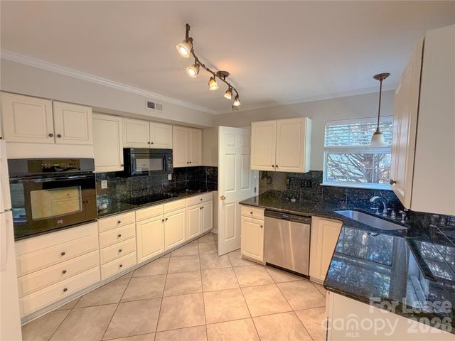 6803 Flat Creek Drive, Charlotte, NC 28277
