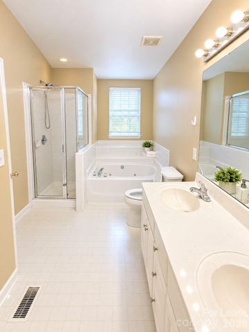 6803 Flat Creek Drive, Charlotte, NC 28277