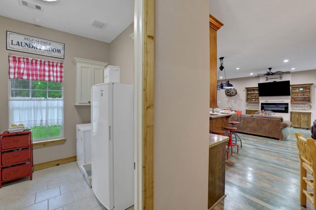 8500 Fostoria Road, Cleveland, TX 77328