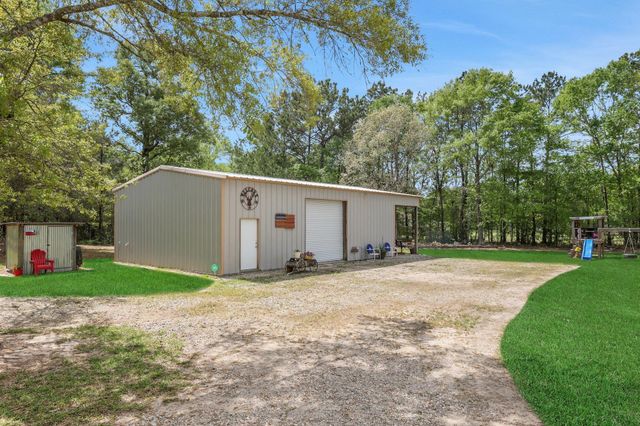 8500 Fostoria Road, Cleveland, TX 77328