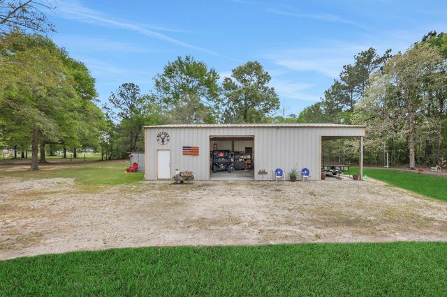 8500 Fostoria Road, Cleveland, TX 77328