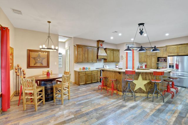 8500 Fostoria Road, Cleveland, TX 77328