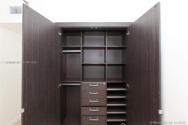 19667 Turnberry Way 15A, Aventura, FL 33180