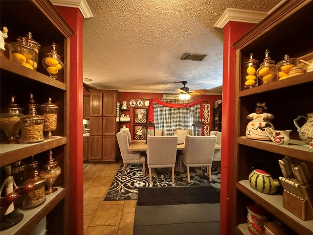 5561 Asbury Lane, Shreveport, LA 71129