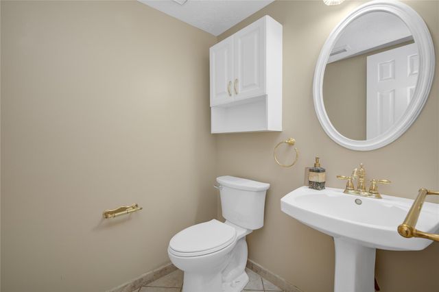 1427 Basswood Springs Court, Houston, TX 77062