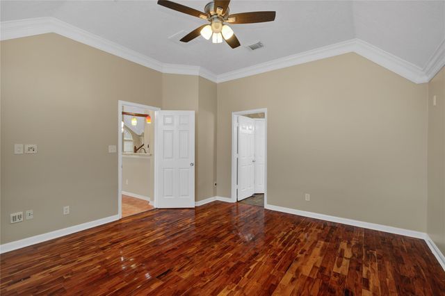 1427 Basswood Springs Court, Houston, TX 77062