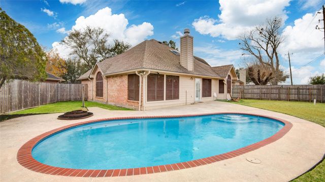 1427 Basswood Springs Court, Houston, TX 77062