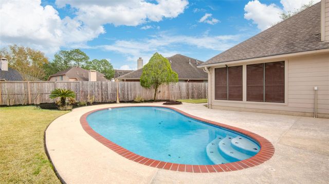 1427 Basswood Springs Court, Houston, TX 77062