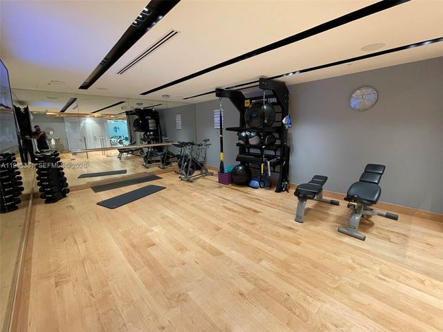 900 Biscayne Blvd 4304, Miami, FL 33132