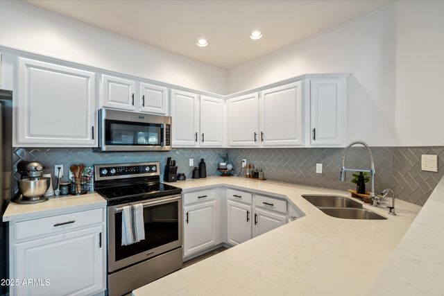 14000 N 94TH Street 1076, Scottsdale, AZ 85260