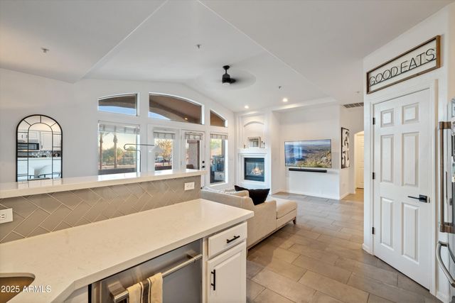 14000 N 94TH Street 1076, Scottsdale, AZ 85260