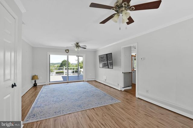 3300 HAWKS HILL RD, New Windsor, MD 21776