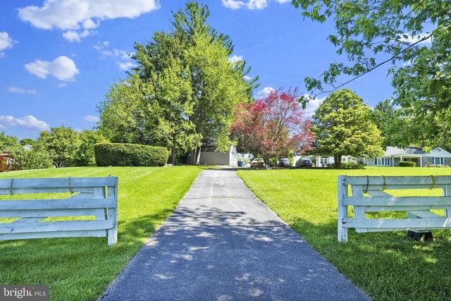 3300 HAWKS HILL RD, New Windsor, MD 21776