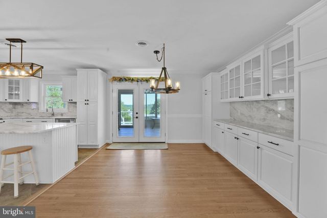 3300 HAWKS HILL RD, New Windsor, MD 21776