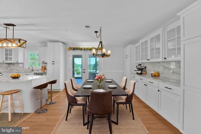 3300 HAWKS HILL RD, New Windsor, MD 21776