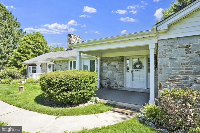 3300 HAWKS HILL RD, New Windsor, MD 21776