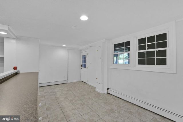 3300 HAWKS HILL RD, New Windsor, MD 21776