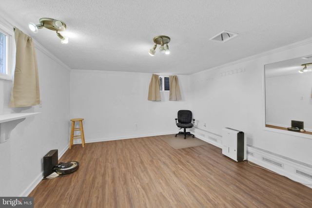 3300 HAWKS HILL RD, New Windsor, MD 21776