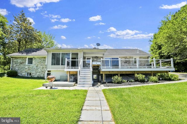 3300 HAWKS HILL RD, New Windsor, MD 21776