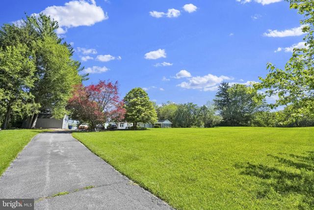 3300 HAWKS HILL RD, New Windsor, MD 21776