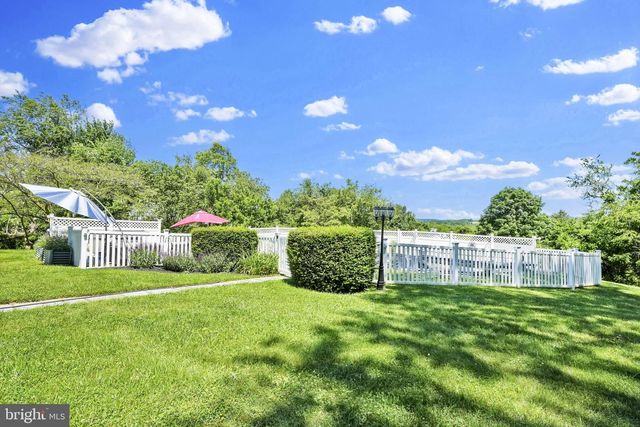 3300 HAWKS HILL RD, New Windsor, MD 21776