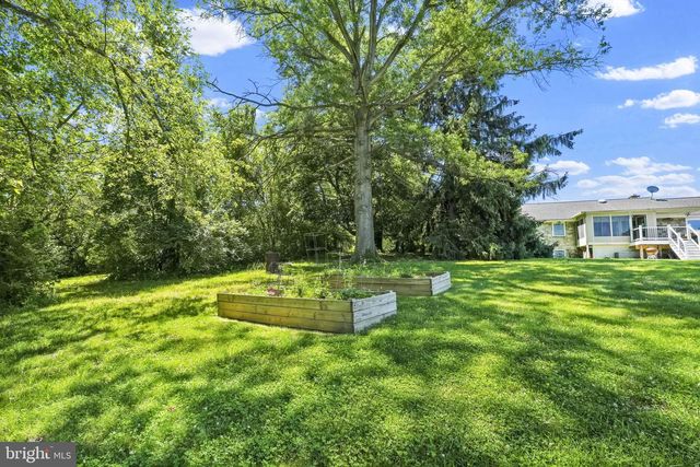 3300 HAWKS HILL RD, New Windsor, MD 21776