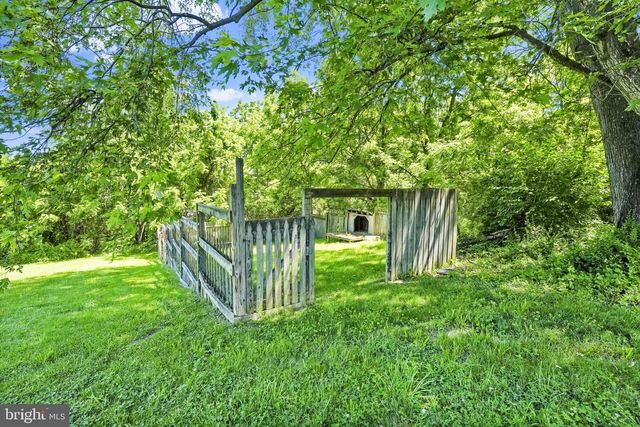 3300 HAWKS HILL RD, New Windsor, MD 21776