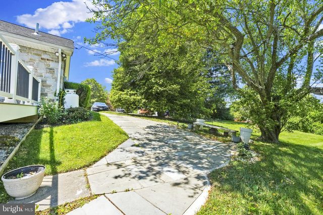 3300 HAWKS HILL RD, New Windsor, MD 21776