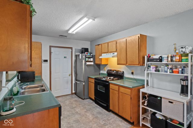 10323 Draycott Avenue, Indianapolis, IN 46236