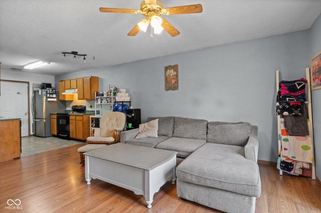 10323 Draycott Avenue, Indianapolis, IN 46236