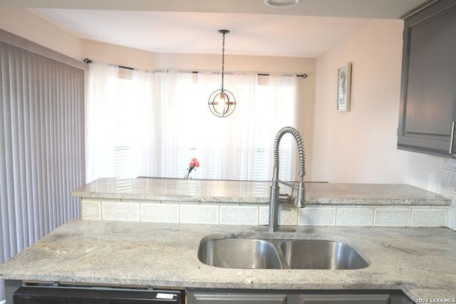 3402 Tree Hill, San Antonio, TX 78230