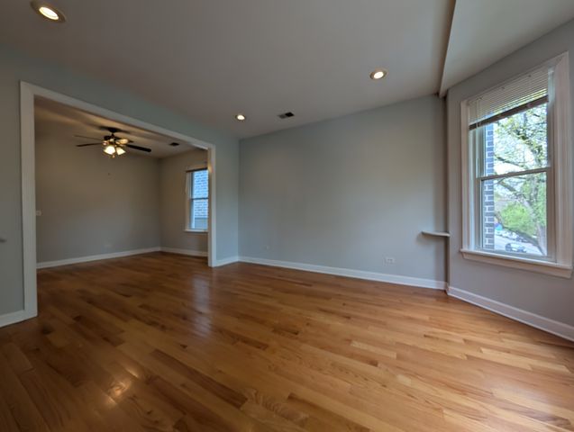 1911 W Addison Street 3, Chicago, IL 60613
