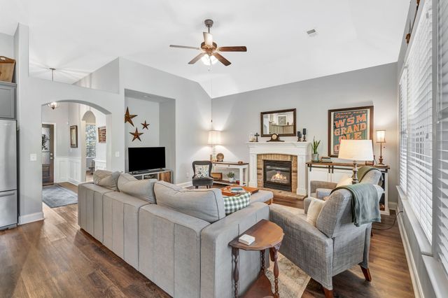 420 Marlowe Ct, Nolensville, TN 37135