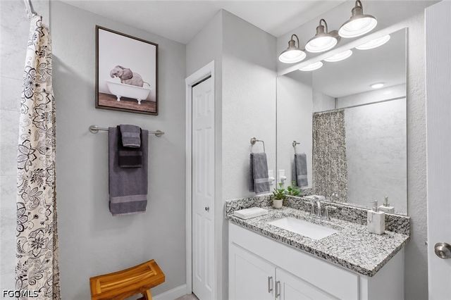 4135 NW 32nd TER, Cape Coral, FL 33993