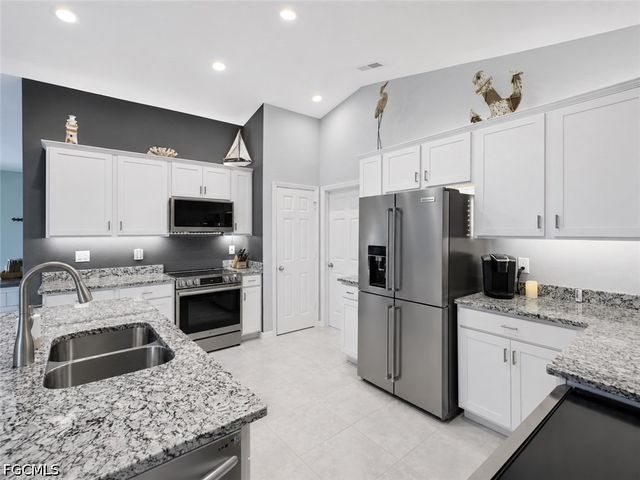 4135 NW 32nd TER, Cape Coral, FL 33993