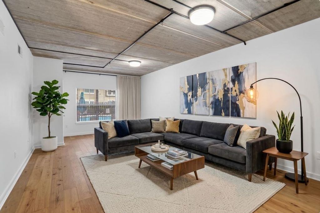 800 Peachtree Street NE 2104, Atlanta, GA 30308