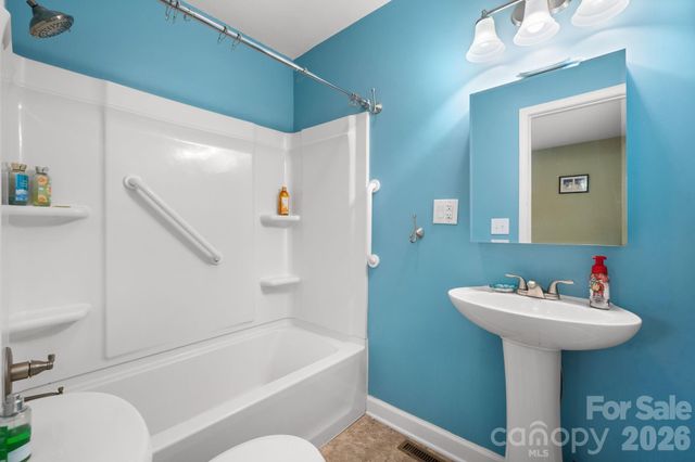 118 Whitley Road, Morganton, NC 28655
